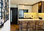 Location vacances  Le Christ de la Concorde - Cobalto Loft-1