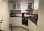 Location vacances  Hainaut Province - Spacious apartment in Charleroi 100 m² with parking 5 ppl-2