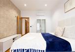 Location vacances Lisbon - Cozy 3br Near Av Liberdade Sleeps 8 Patio-4