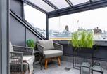 Location vacances Helsinki - Scandi City Loft, Balcony, Bath, Aircon-3