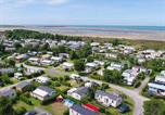 Camping avec Ambiance club Rue - Camping des Dunes-1