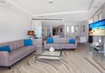 Location vacances Mooloolaba - Oceans 201 luxurious beachfront apartment-3