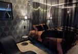 Location vacances Aire-sur-la-Lys - Appartement cosy avec spa à Wizernes, 45 m²-2