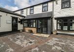 Location vacances Longhope - Penny Farthing Inn-2