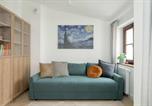 Location vacances Poznań - Przestronny Apartament z Biurkiem w Centrum Poznania Blisko Rynku i Parku by Noclegi Renters-3