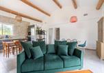 Location vacances Cornillon - Cosy holiday home with pool, cleaning included-3