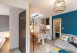 Location vacances Luz-Saint-Sauveur - Appartement T2 cabine, terrasse, piscine, parking, proche commodités et ski, Luz-Saint-Sauveur - Fr-1-402-131-2