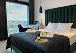 Location vacances Katowice - Urban Apartments Global Skyline, 25th Floor No 19, Free Garage, Self Check-in-3