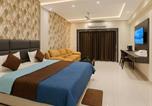 Location vacances  bhatpara - Luxarious New Town, 811,Rajarhat ,kolkata Airport & Cc2, One Rk With Pool and Gym-2