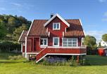Location vacances Sandnes - Nice Home In Vestre Åmøy With Sauna-1