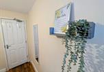 Location vacances Hounslow - Cosy Single Room with a desk-2