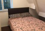Location vacances  Gare de Solihull - Retro and Quirky 3 Bedroom Apartment-1