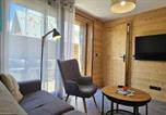 Location vacances Saint-Sorlin-d'Arves - Appartement Les Aiguilles AR 01-2