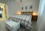 Location vacances Hervás - Hervas Centro Apartamento Ideal Familias 6 adultos y 2 niños--1