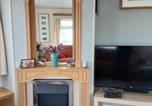 Location vacances Lowestoft - Charming 6 Berth Caravan With Decking By The Beach In Suffolk Ref 40107nd-3