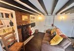 Location vacances Margate - Alma Cottage - Cosy Romantic Retreat - Log Burner-2