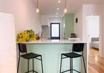 Location vacances  La cathédrale de Guarda  - Modern Retreat with Mountain Views-4