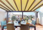 Location vacances Manerba del Garda - La Rocca di Manerba relaxing pool By Bookinggardalake-2