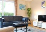 Location vacances Terschelling - Stunning Home In Tzummarum With Kitchen-3