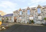 Location vacances Llanwnda - Wern Olau Cottage-1