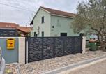 Location vacances  Benkovac - Holiday house with a swimming pool Kakma, Biograd - 25530-3