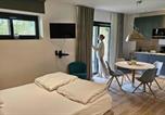 Location vacances Maaseik - Recreatiedomein Warredal - The Lodge-2