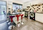 Location vacances Clacton-on-Sea - Sunrise Villa-4