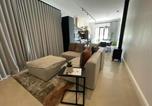 Location vacances  The Neighbourgoods Market - Stylish house in quiet neighbourhood-1