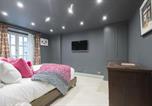 Location vacances  Gare de Cheltenham - Luxury 4-Bed Regency Townhouse Overlooking Montpellier Gardens-3