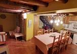 Location vacances  Saragosse - Charming House in Orés-3