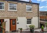 Location vacances  Gare de Knaresborough - Maple Tree Cottage-1
