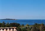 Location vacances Porquerolles - Giedes Appartement pour 4 personnes avec vue mer face à Porquerolles et piscine situé à Giens-1