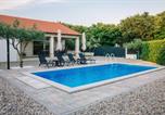 Location vacances Pojezerje - Villa Antonija-3