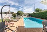 Location vacances  Province de Lecce - Villa con piscina e giardino a Lecce - Apulia Home-4