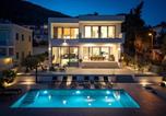Location vacances Seget - Beachfront Villa Luminara-1