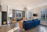 Location vacances Arzon - Séjour pour 11 - Jardin - Arzon-1