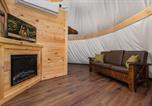 Location vacances Sevierville - Buffalo Run Teepee, Free Tickets, No catch!-3