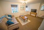Location vacances  Gare de Bristol - Champion Court two bedroom flat-1