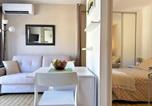 Location vacances Le Lavandou - Studio cosy avec coin nuit, climatisation, animaux admis, centre-ville - 4 pers - Fr-1-251-579-2