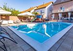 Location vacances Vukovar-Sirmium - Villa Biser Dunava-4