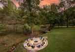 Location vacances Chattanooga - Creekside Manor - Secluded 30-Acre Family Retreat-4