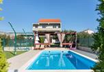 Location vacances Solin - Luxury villa with a swimming pool Split - 20334-1