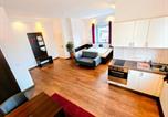 Location vacances Oerlenbach - Aparthotel - Stadtvilla Premium-2