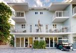 Location vacances  Parc national des Everglades - Beach townhouse with shared pool, tennis & marina - Ac, Wifi & snowbird-friendly-4