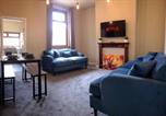 Location vacances Baglan - Family-Friendly 4br Home Near Beach-1