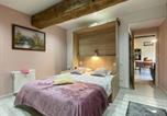 Location vacances Ceaucé - Charmante maison rénovée avec terrasse privée et jardin - Fr-1-497-159-4