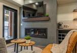 Location vacances Banff - Rocky Mountain Hideaway w Pool and Trainside Charm-4