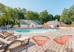 Camping avec Piscine Saint-Julien-de-Concelles - Flower Camping Du Canal-1