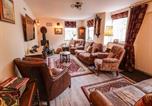 Location vacances  Gare de Kidderminster - Station Masters Cottage-2