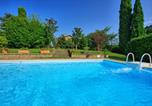 Location vacances Chiusi - Holiday Home Casale Giulio by Posarellivillas-4